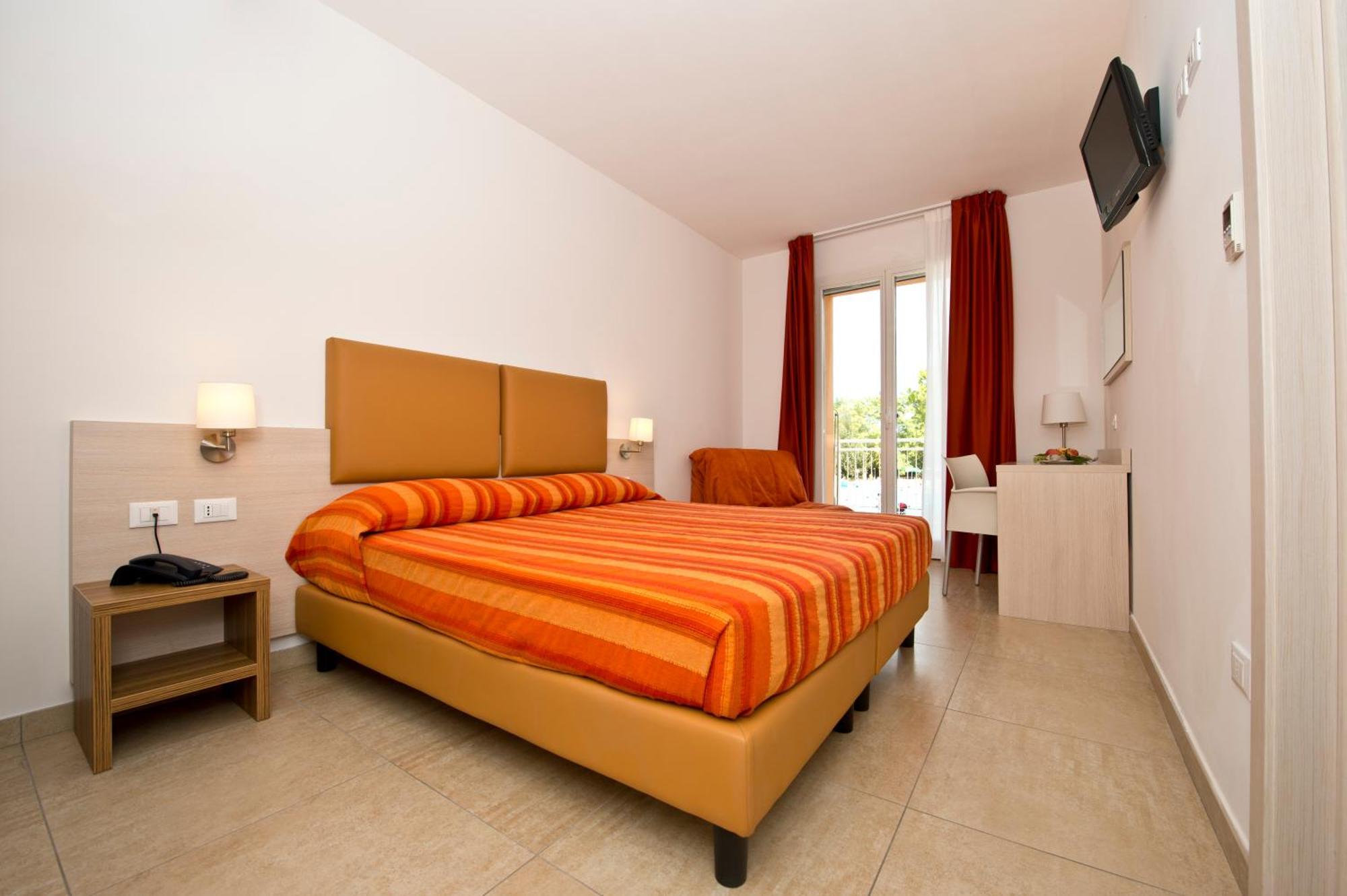 Club Village & Hotel Spiaggia Romea Lido di Volano Eksteriør bilde