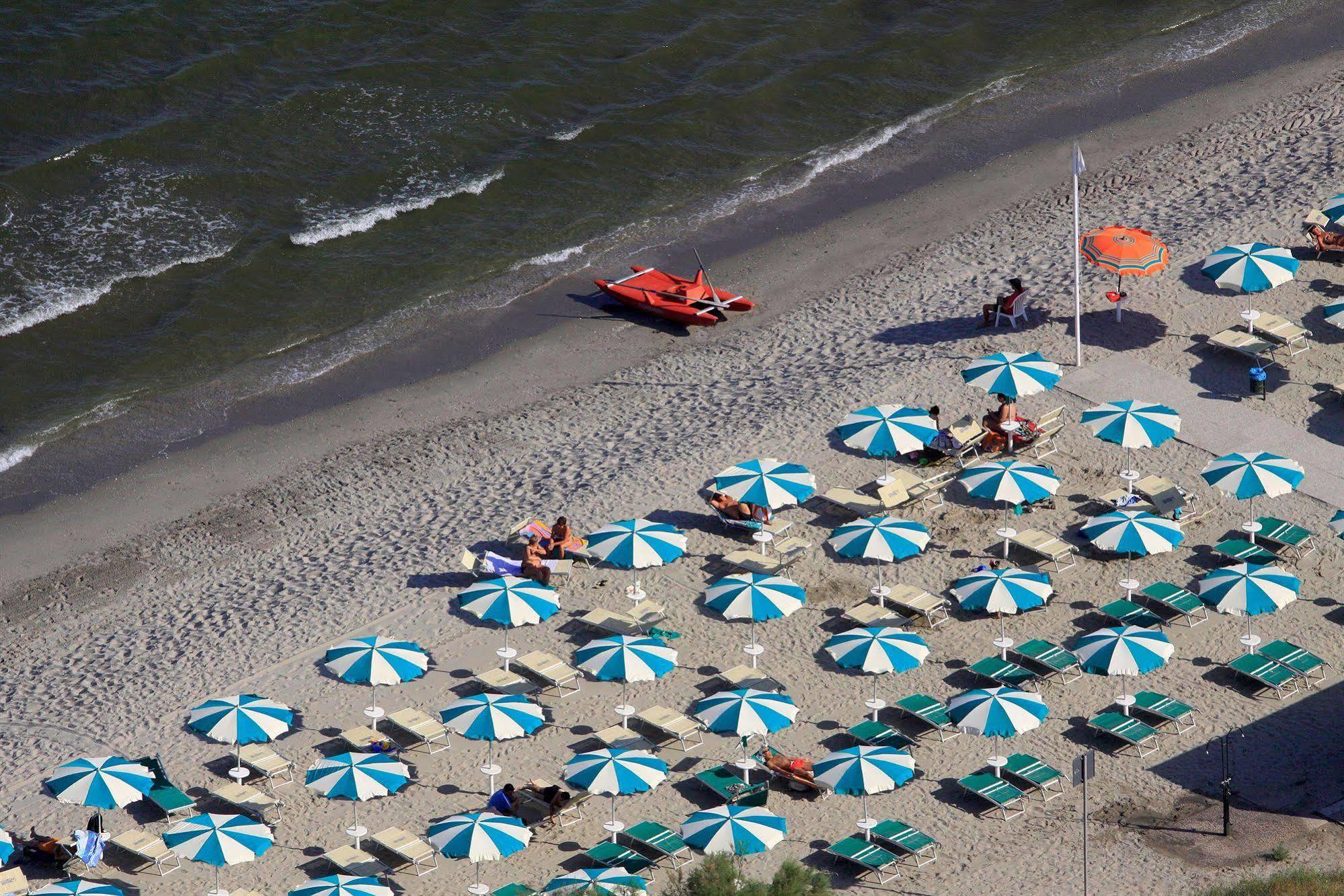 Club Village & Hotel Spiaggia Romea Lido di Volano Eksteriør bilde